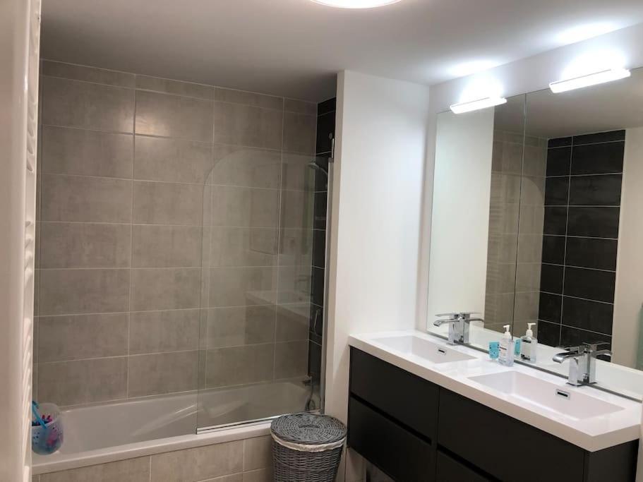 Sainte Maxime - Superbe Appartement Neuf Classe 4 Etoiles Luaran gambar
